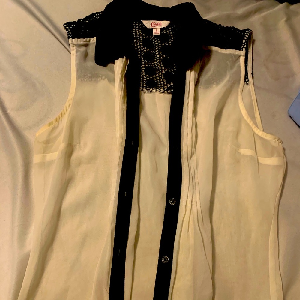 White Sleeveless light top